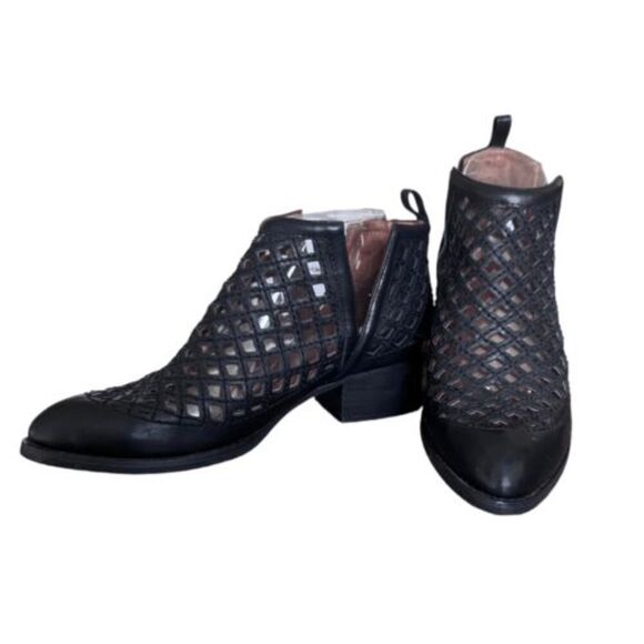 Jeffrey Campbell Women's Black Leather Lattice Cutout Taggart Booties Size 7.5 - Picture 1 of 8